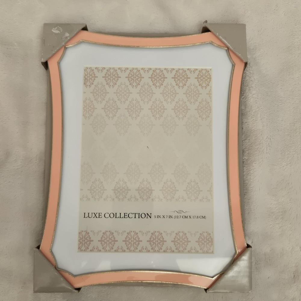 Luxe Fetco Peach Enamel Picture Frame 5x7" Gold Pink‎ Scalloped Velvet Back